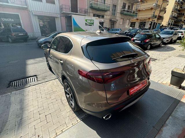 Alfa Romeo Stelvio 2.2 Turbodiesel 210 CV AT8 Q4 Super