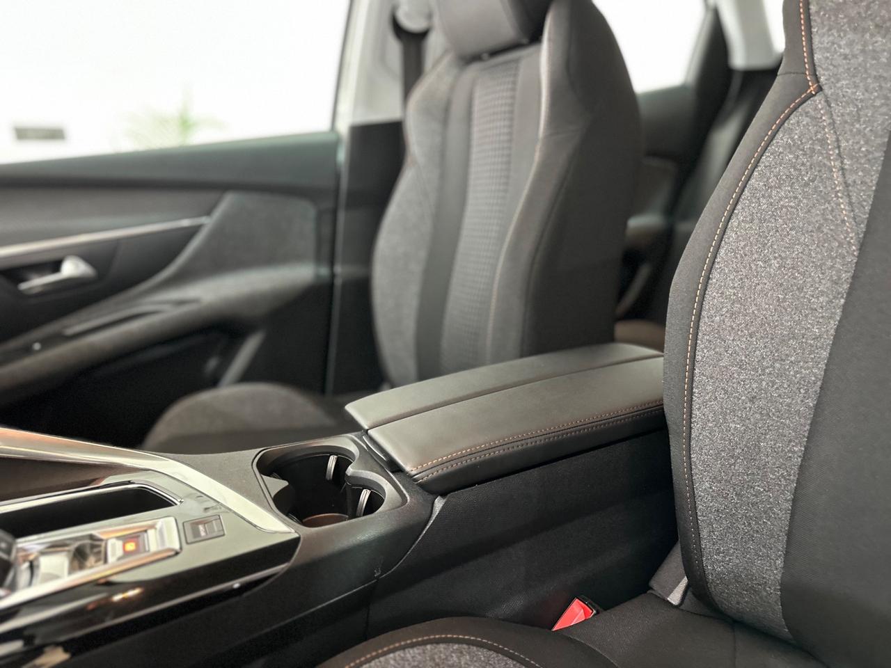 Peugeot 3008 BlueHDi 130 S&S EAT8 Business