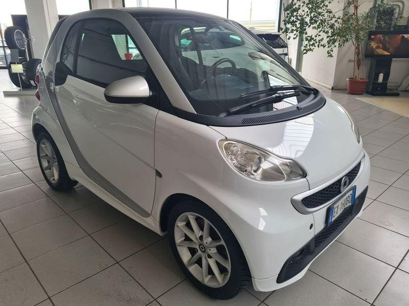 smart fortwo coupè 1.0 52kW MHD passion