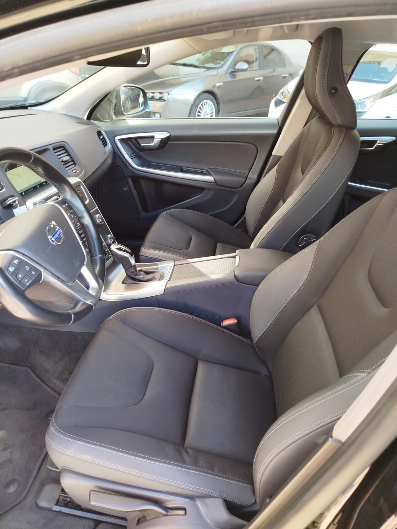 Volvo V60 D4 Geartronic Summum