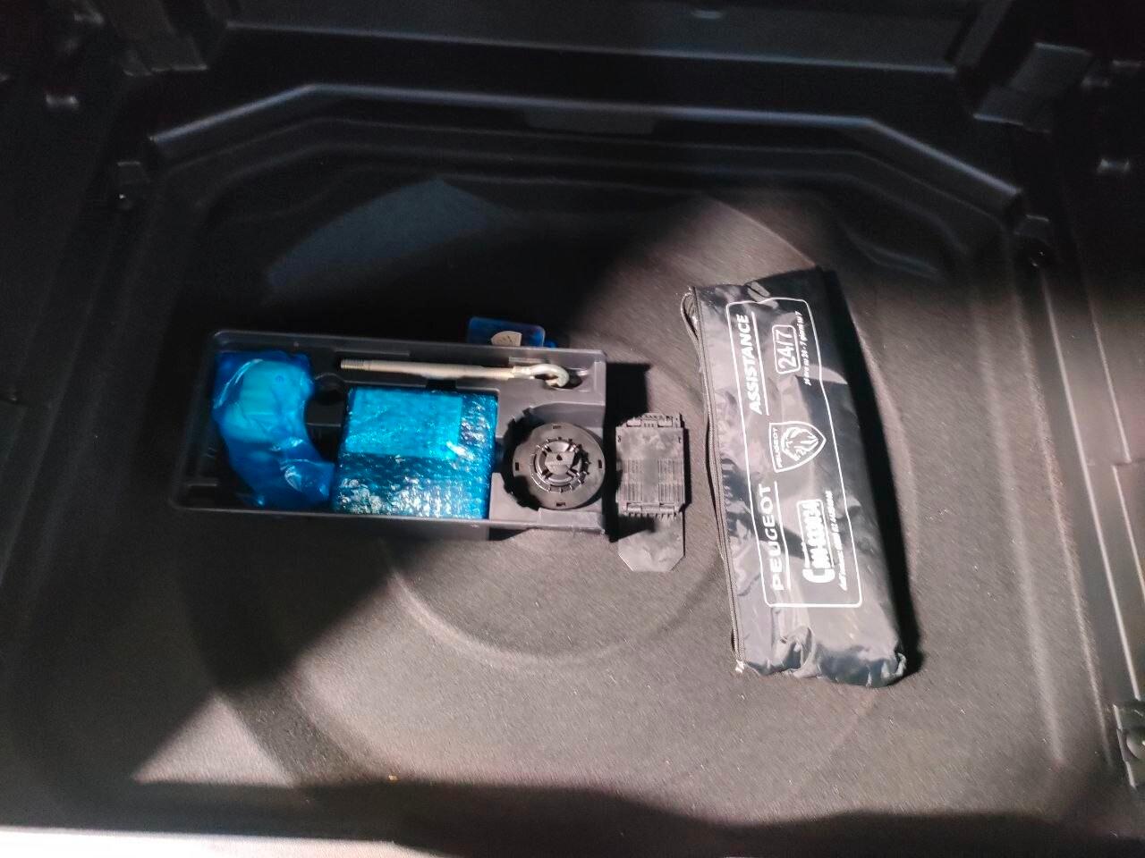 PEUGEOT 3008 2ª serie 3008 BlueHDi 130 S&S EAT...