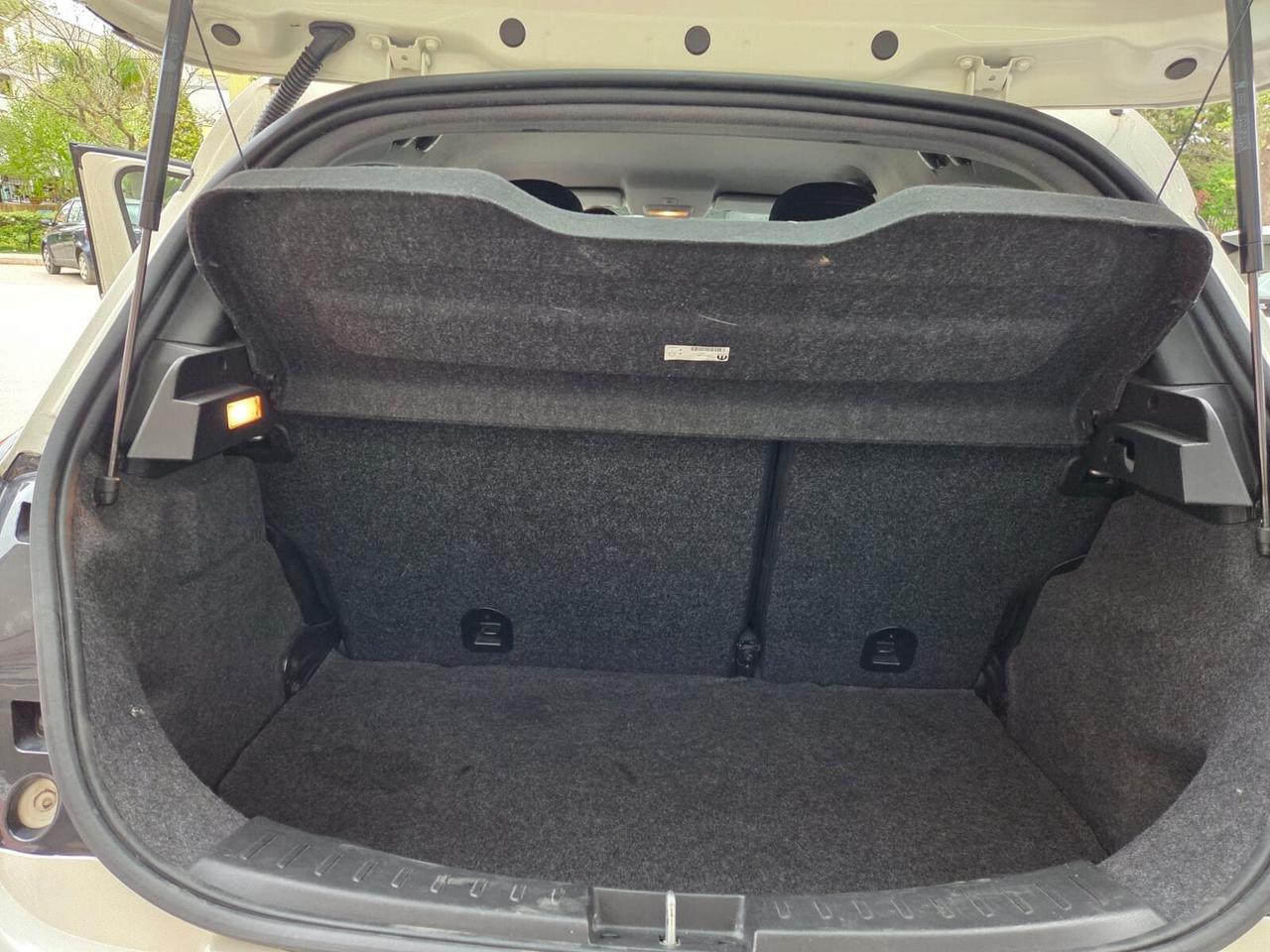 LANCIA YPSILON 1.2 69CV 5 PORTE GPL ELEFANTINO BLU