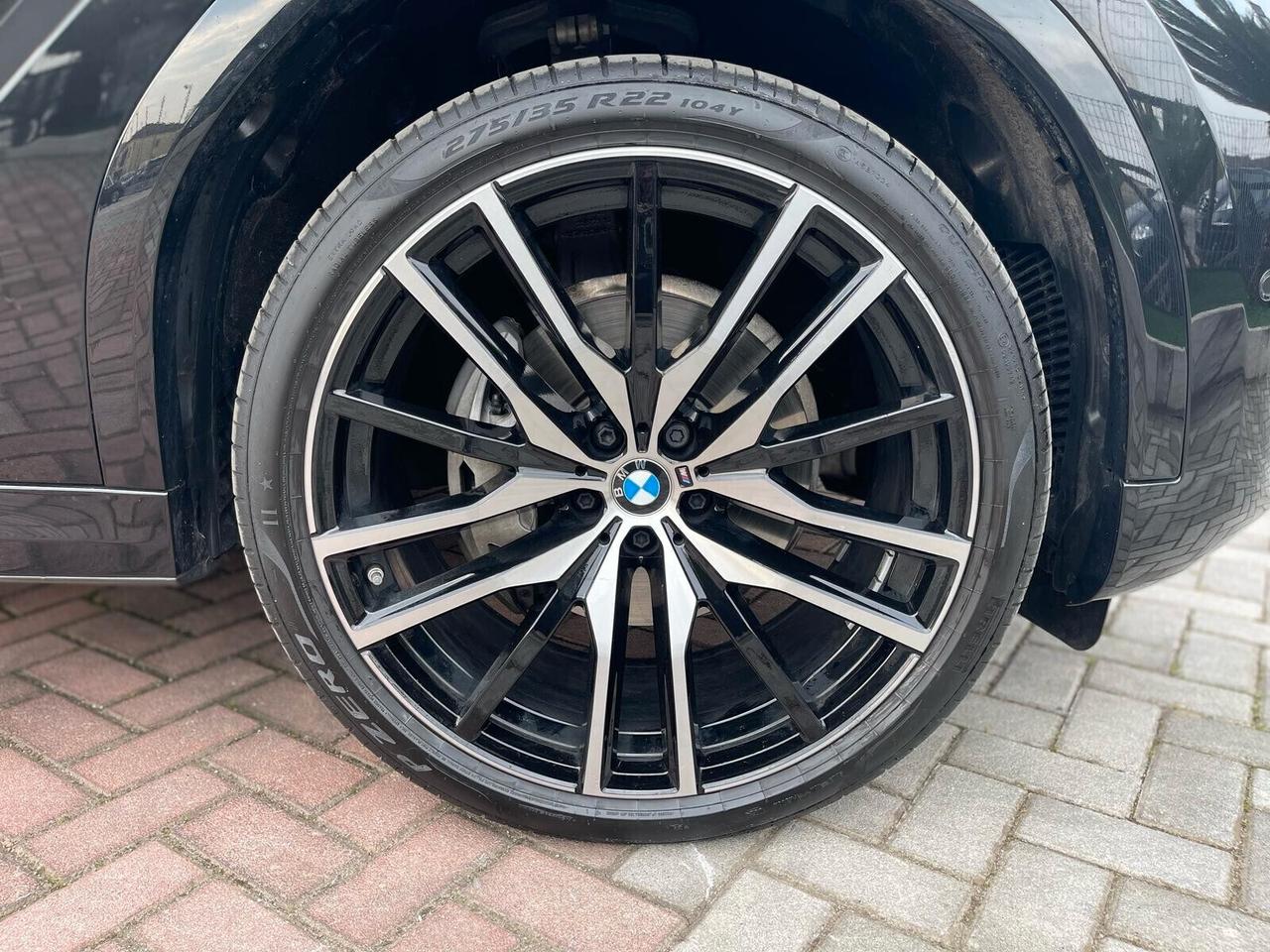 BMW X6 30D M-SPORT X-DRIVE*HEAD-UP*22"*PELLE