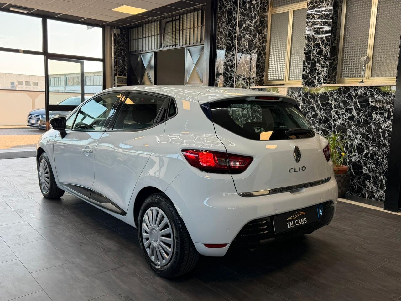 Renault Clio dCi 8V 75 CV 5 porte Moschino Life