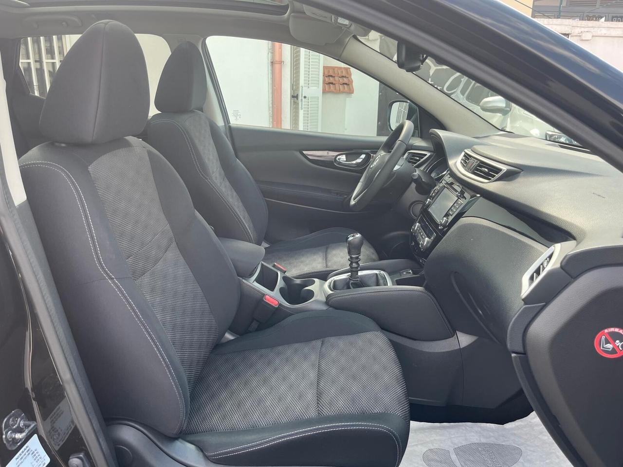 Nissan Qashqai 1.6 dCi 130cv Tekna / Tetto Navi 360