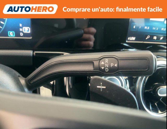 MERCEDES-BENZ GLA 180 Automatic Executive