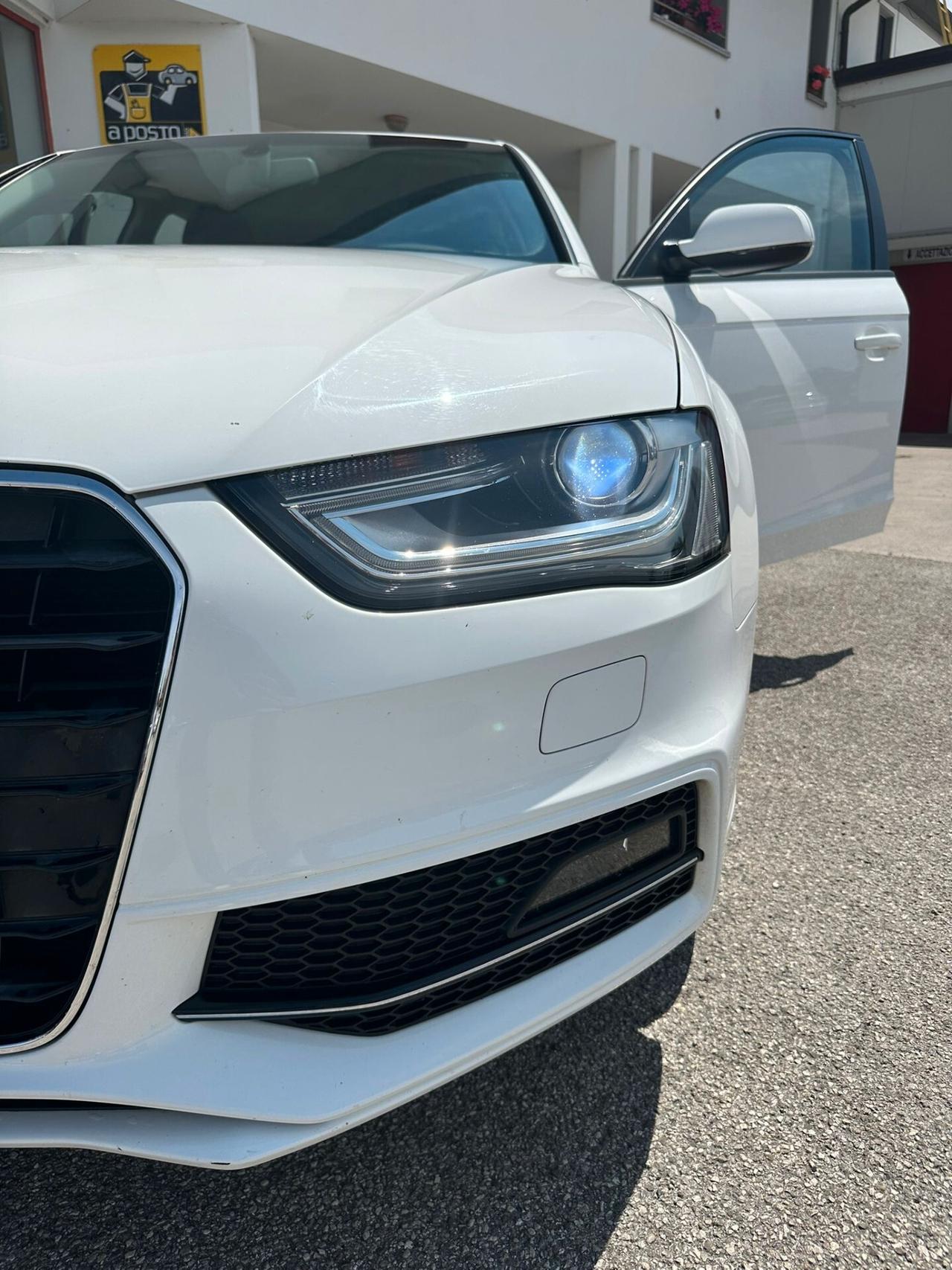 Audi A4 Avant 2.0 TDI 150 CV S-LINE