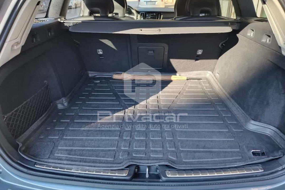 VOLVO V60 B4 Geartronic Momentum Business Pro