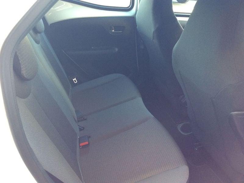 Toyota Aygo Aygo Connect 1.0 VVT-i 72 CV 5 porte x-play