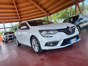 Renault Megane Mégane dCi 8V 110 CV EDC Energy Zen