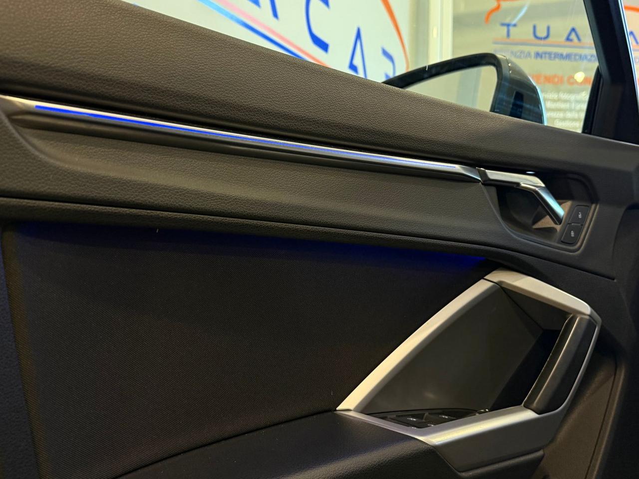 Audi Q3 Business 1.5 35 TFSI #9296