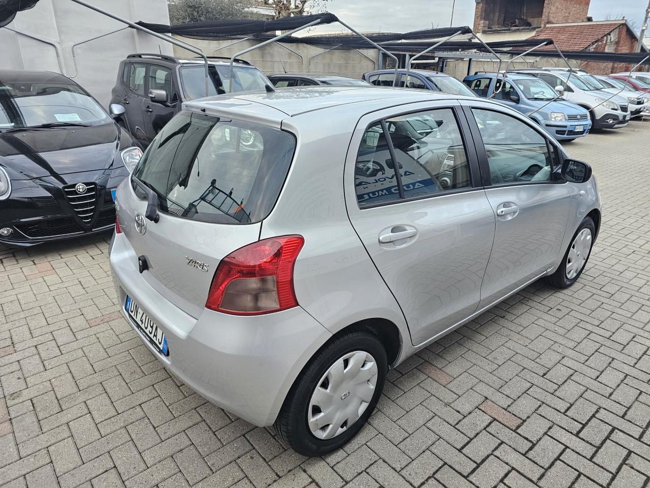 Toyota Yaris 1.3 5 porte Sol