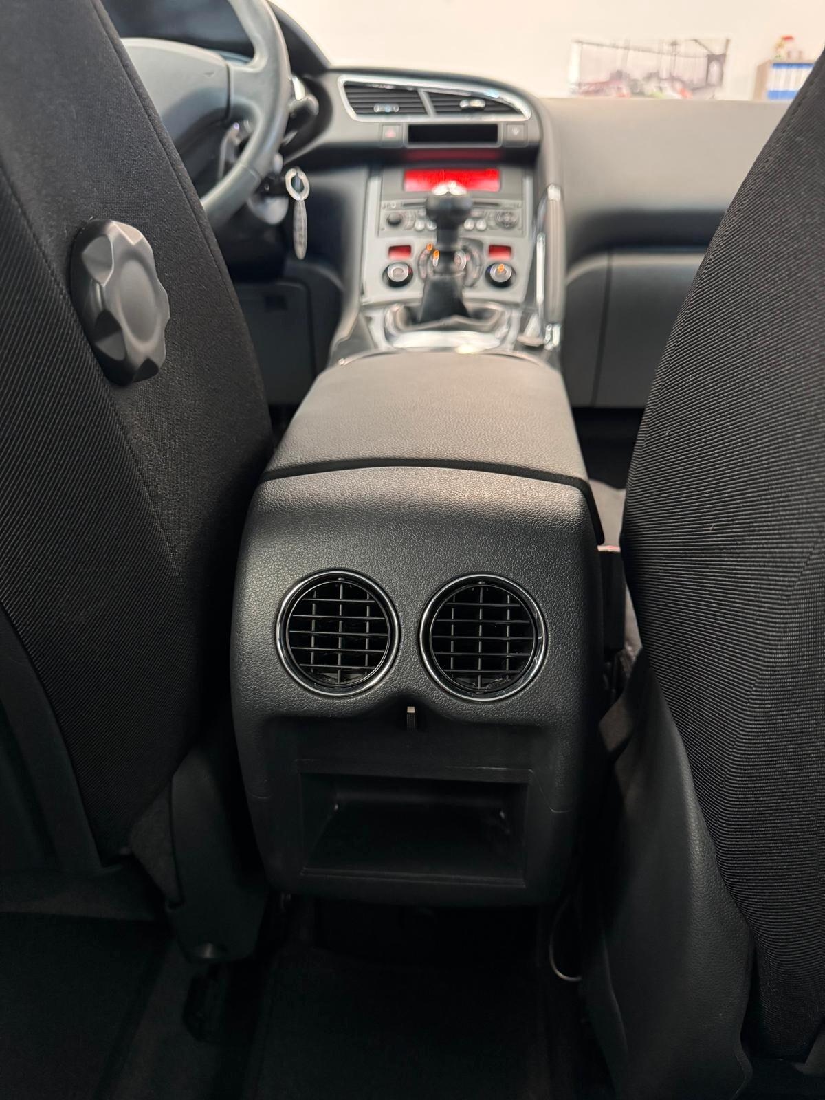 Peugeot 3008 1.6 HDI 112CV TECNO 2011