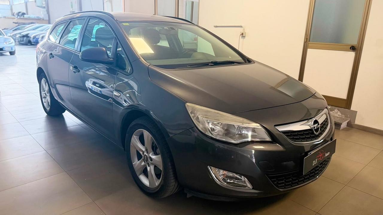 Opel Astra 1.7 CDTI 110Cv Sports Tourer Cosmo Fleet