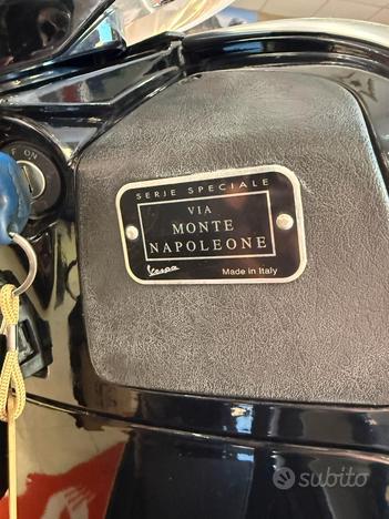 Piaggio Vespa 300 GTV Edizione Limitata -> Via Montenapoleone