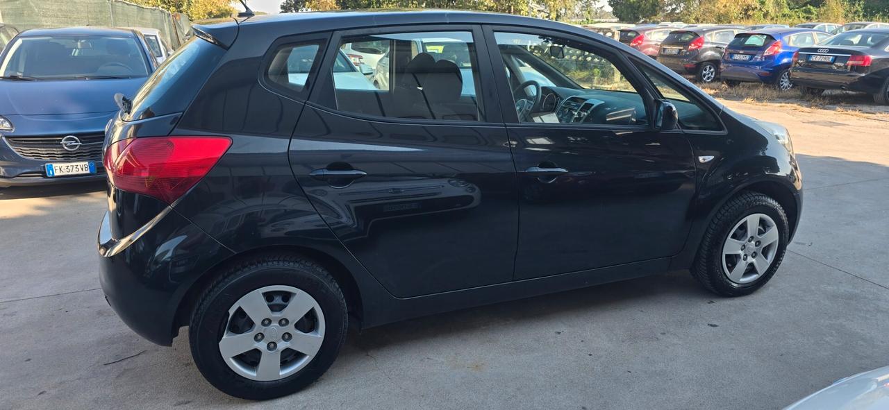 Kia Venga 1.4 EcoGPL Active perfetta