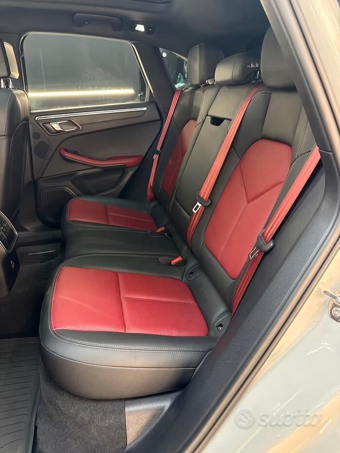 Porsche Macan 2.0-fuoristrada/Suv 5 porte