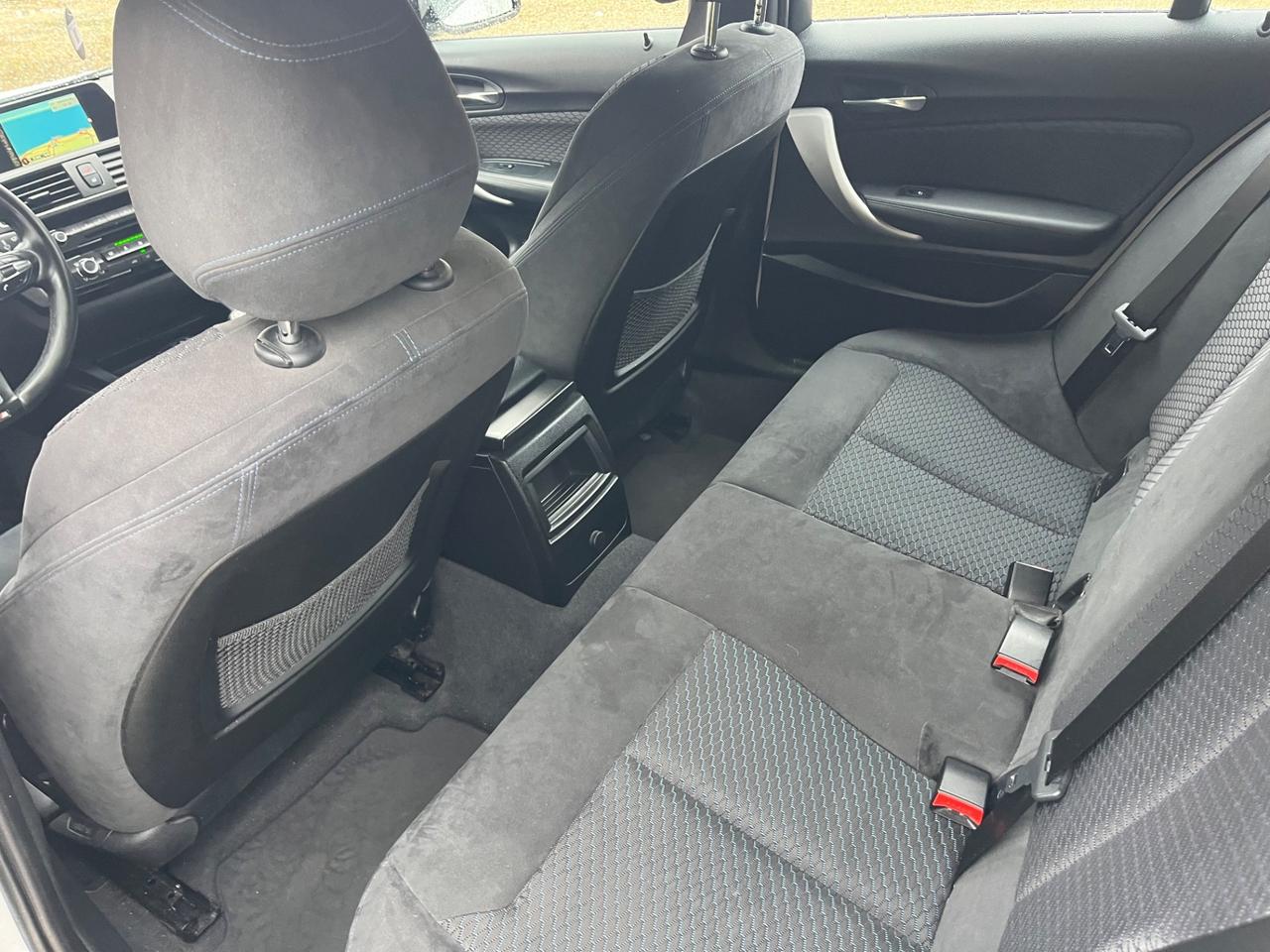 Bmw 118 118d 5p. Msport