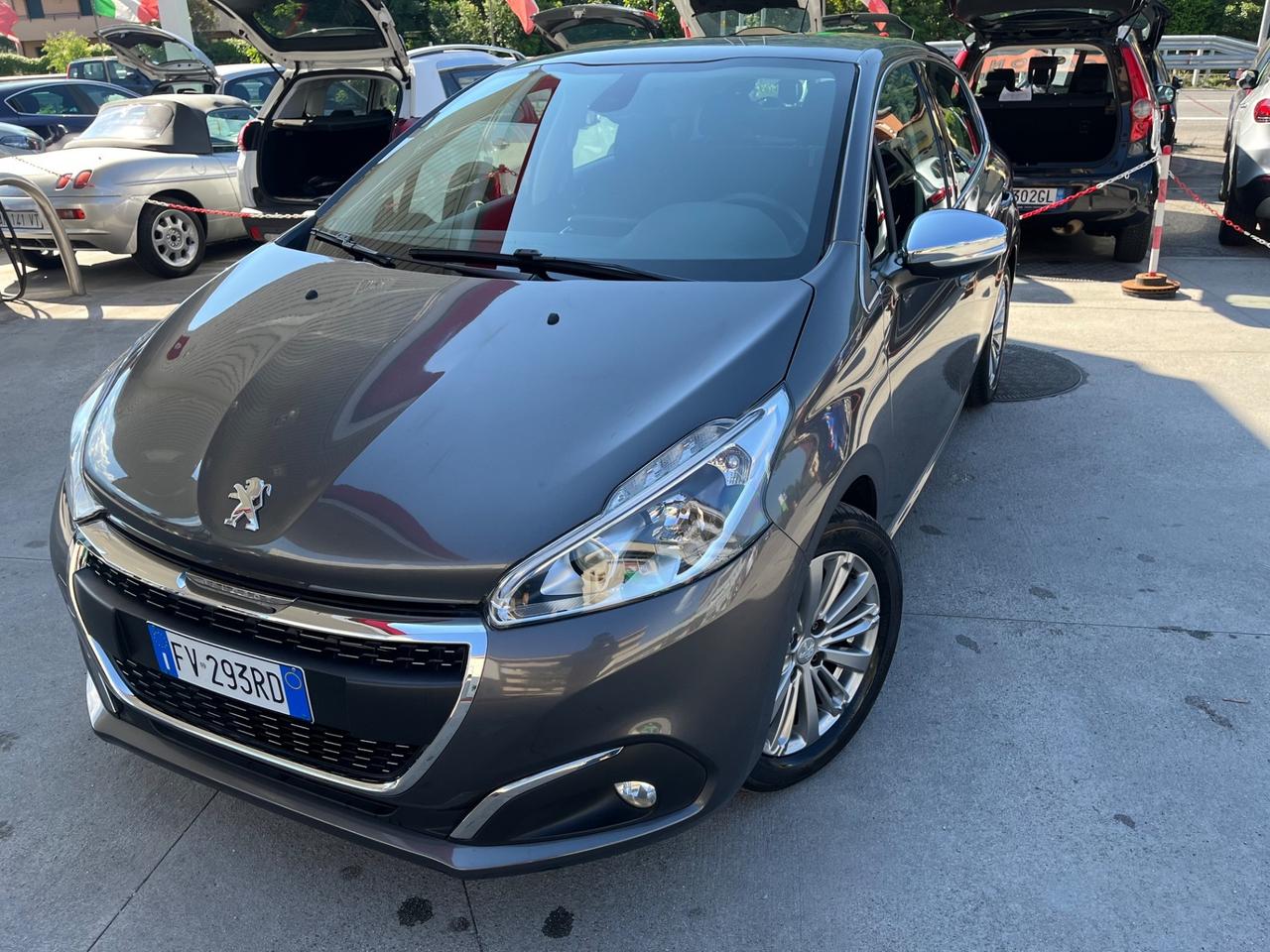 PEUGEOT 208 - NEOPATENTATI