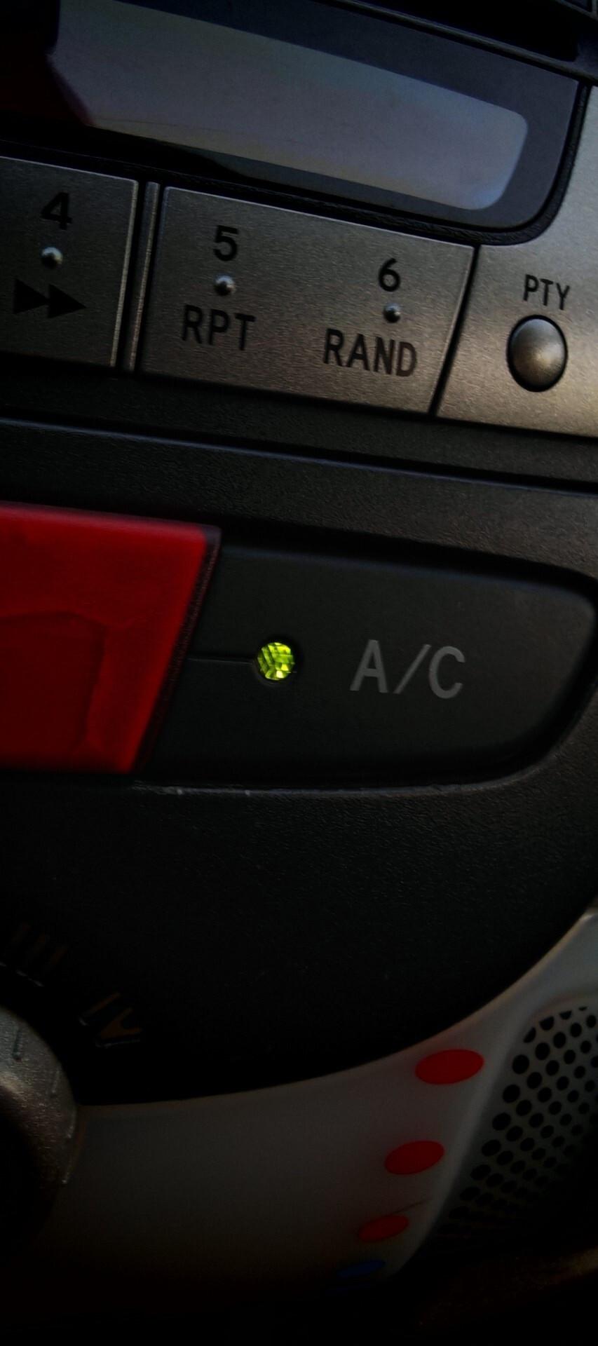 Peugeot 107 RESTYLING Nera 1.0 benzina