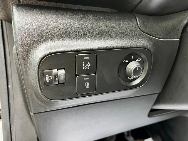 Citroen C3 1.2 puretech Shine Gpl 82cv " X NEOPATENTATI "
