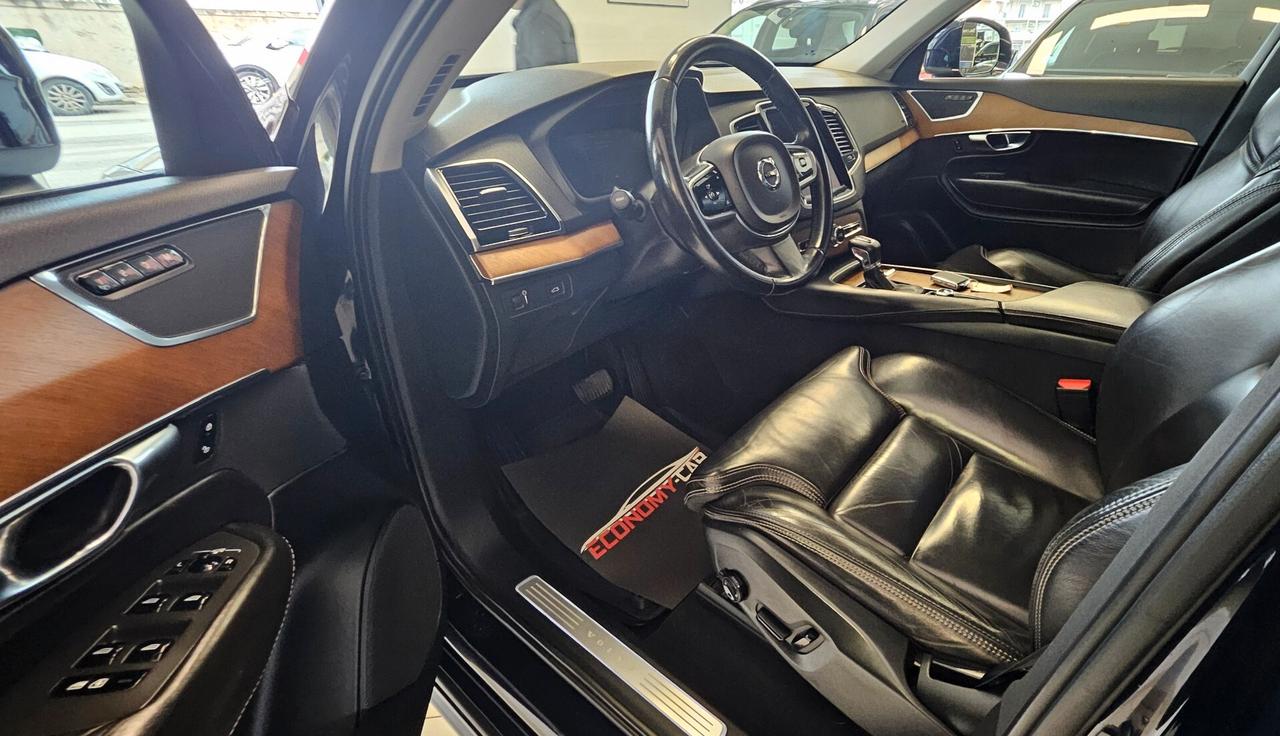 Volvo XC 90 XC90 D5 AWD Geartronic R-design 7 POSTI