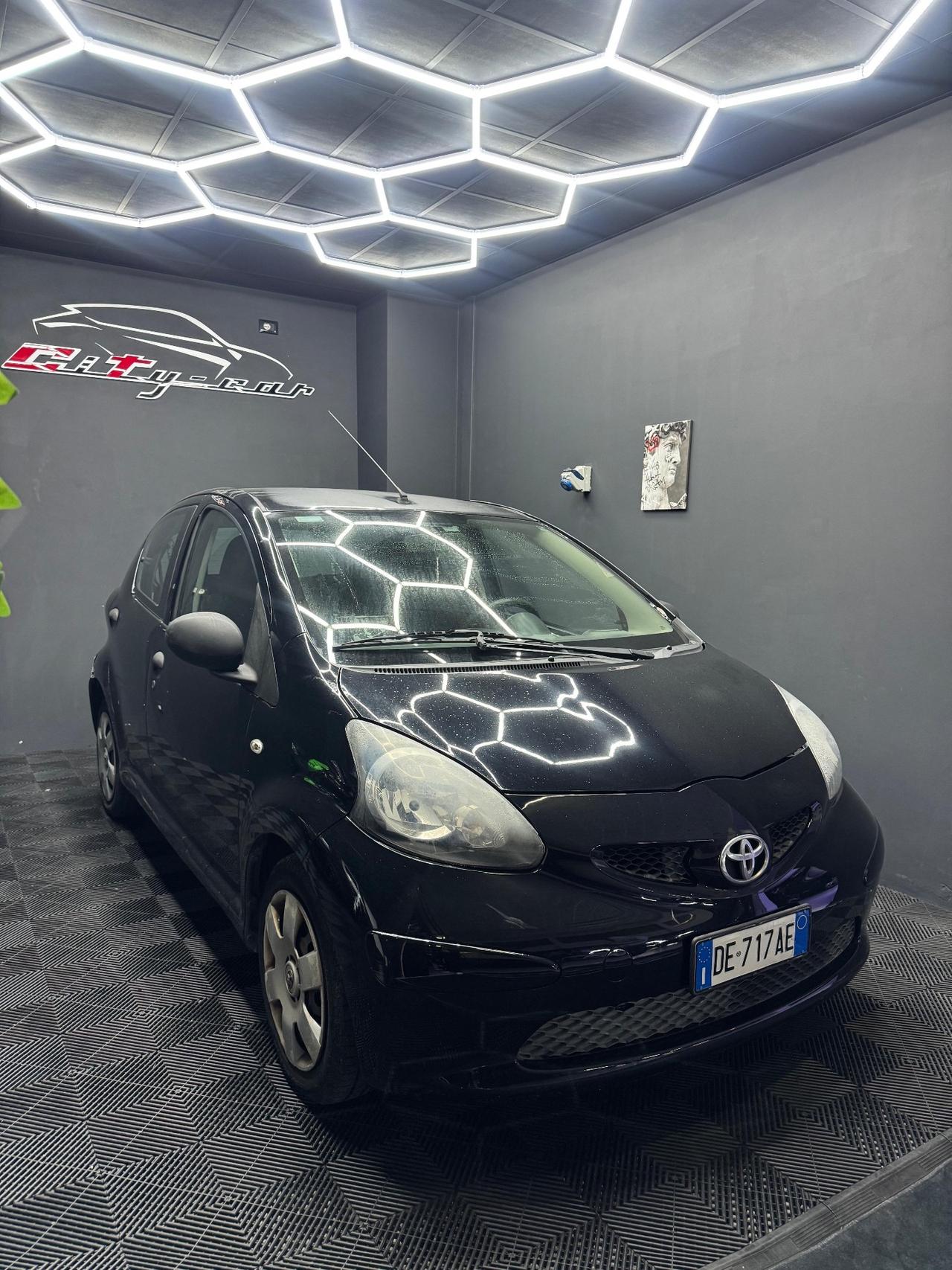 Toyota Aygo 1.0 12V VVT-i 5 porte