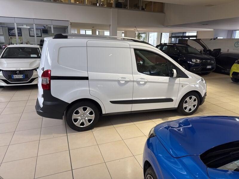 Ford Transit Courier 1.5 TDCi 75CV Van Trend