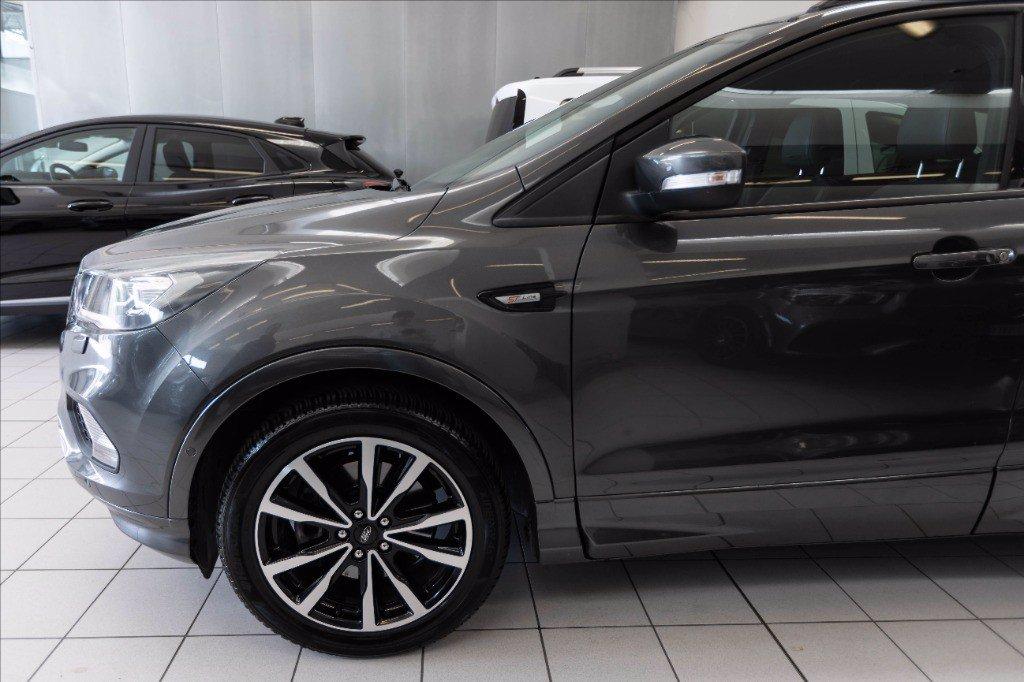 FORD Kuga 1.5 tdci ST-Line s&s 2wd 120cv my18 del 2019