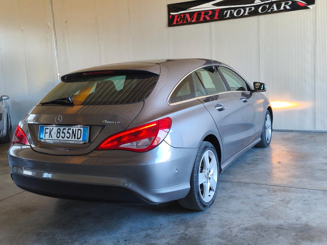 Mercedes-benz CLA 200d 4Matic Premium