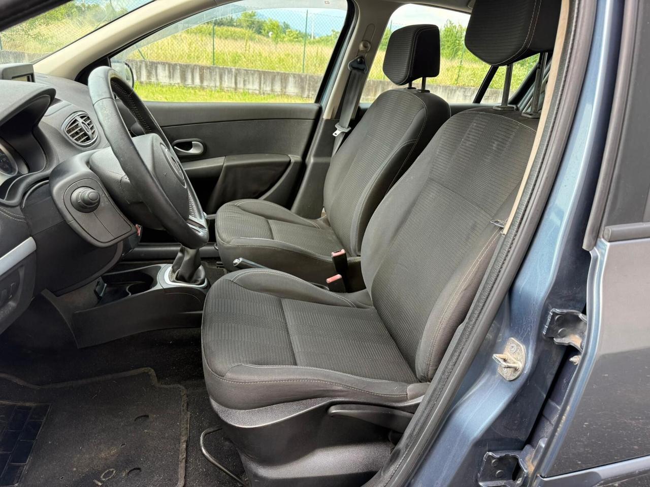 Renault Clio 1.2 75 CV 5p NEOPATENTATI