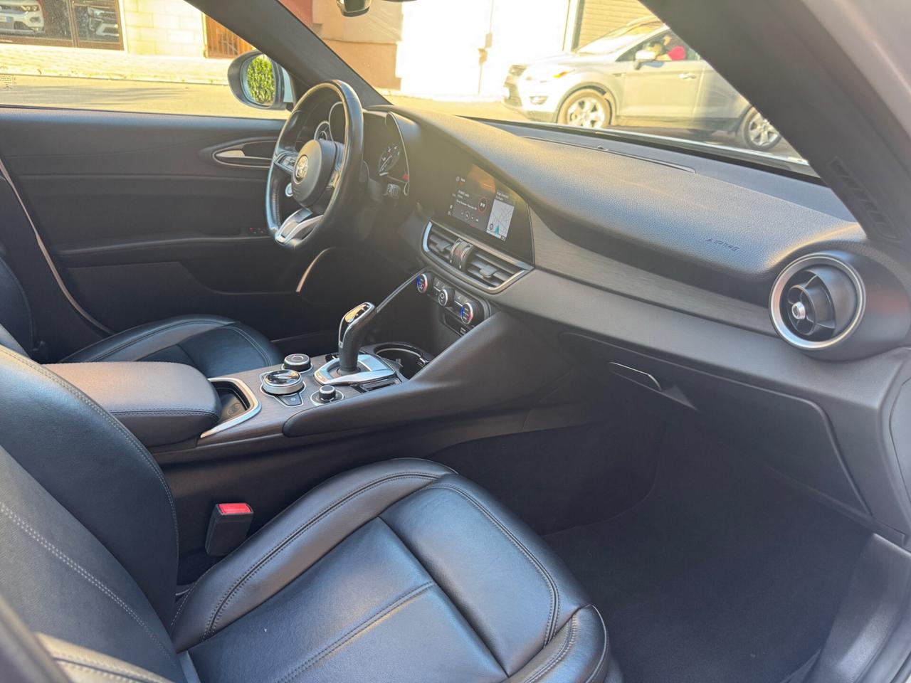 Alfa Romeo Giulia 2.2d 190 CV AT8 TI
