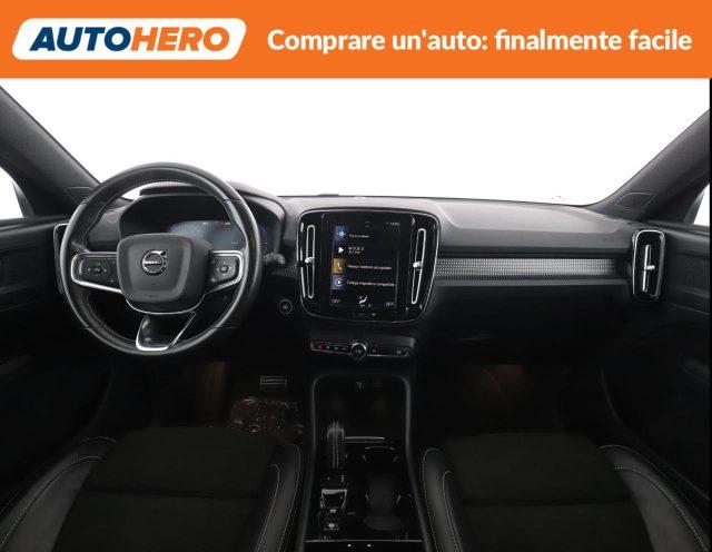 VOLVO XC40 T5 Recharge Plug-in Hybrid R-design
