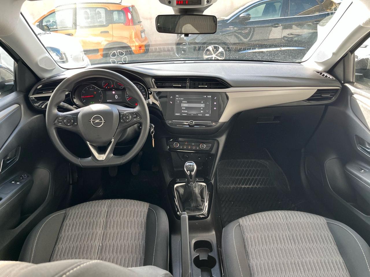 Opel Corsa 1.2 Design & Tech