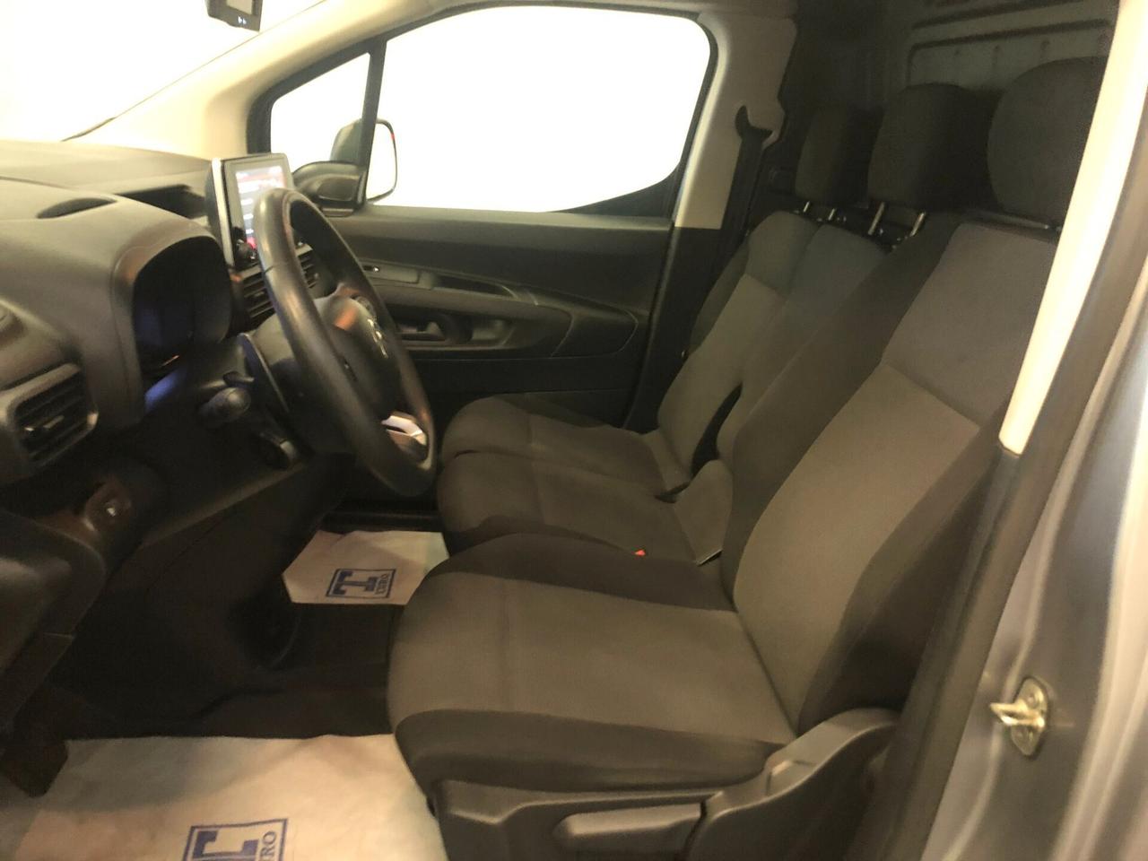 CITROEN BERLINGO 1.5 HDI 130CV 3 POSTI AT8 ( CAMBIO AUTOMATICO )