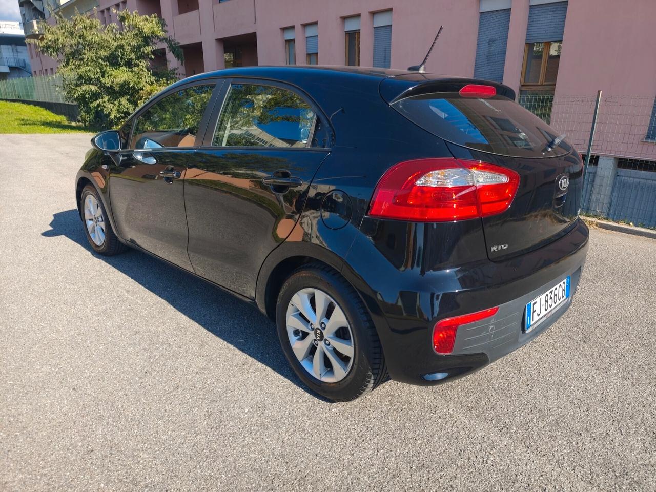 Kia Rio 1.2 Benz GPL 1* proprietario 5 porte