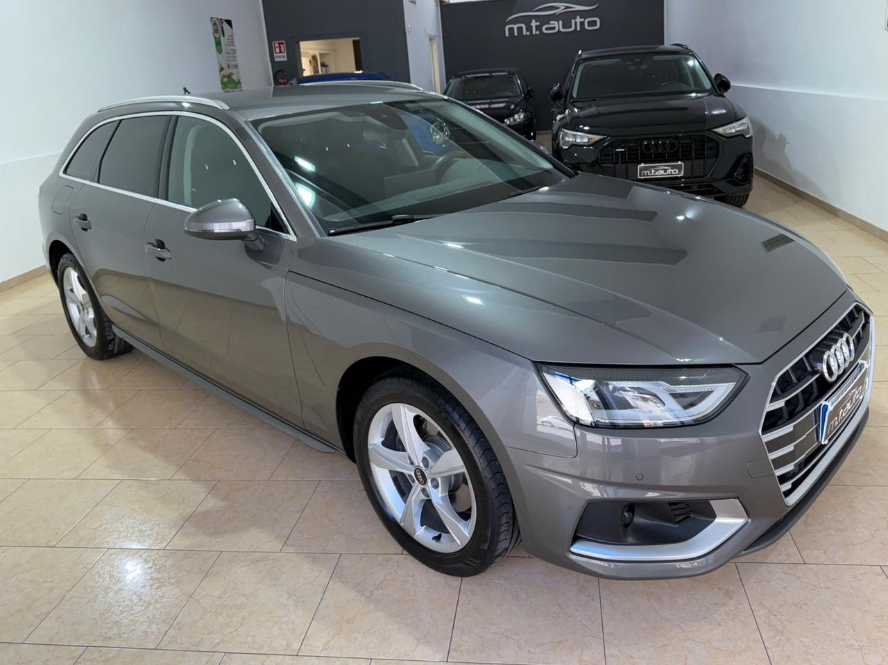 Audi A4 Avant 30 TDI 136 CV S tronic Business Advanced