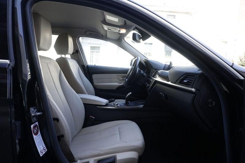 BMW Serie 3 Touring BMW Serie 3 Touring 320d xDrive Modern Unicoproprietario