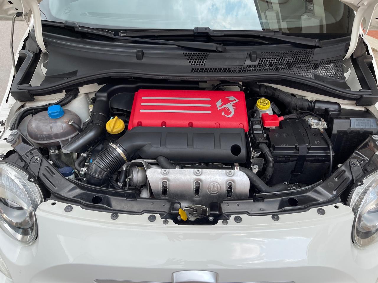 Abarth 595 1.4 Turbo T-Jet 145 CV 70 th anniversary