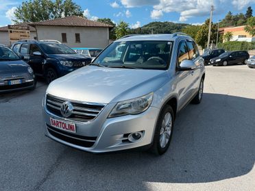 Volkswagen Tiguan 2.0 TDI DPF 4MOTION tiptronic Track & Field