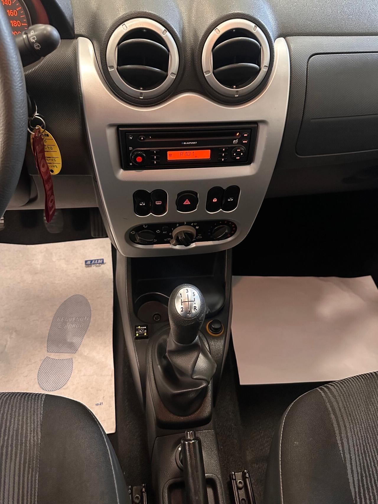 DACIA SANDERO GPL DI FABBRICA 5 PORTE