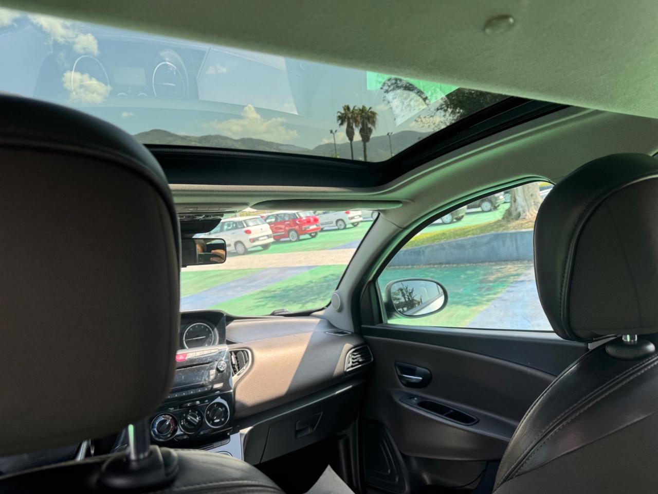 Lancia Ypsilon 1.2 69 CV 5 porte S&S Platinum