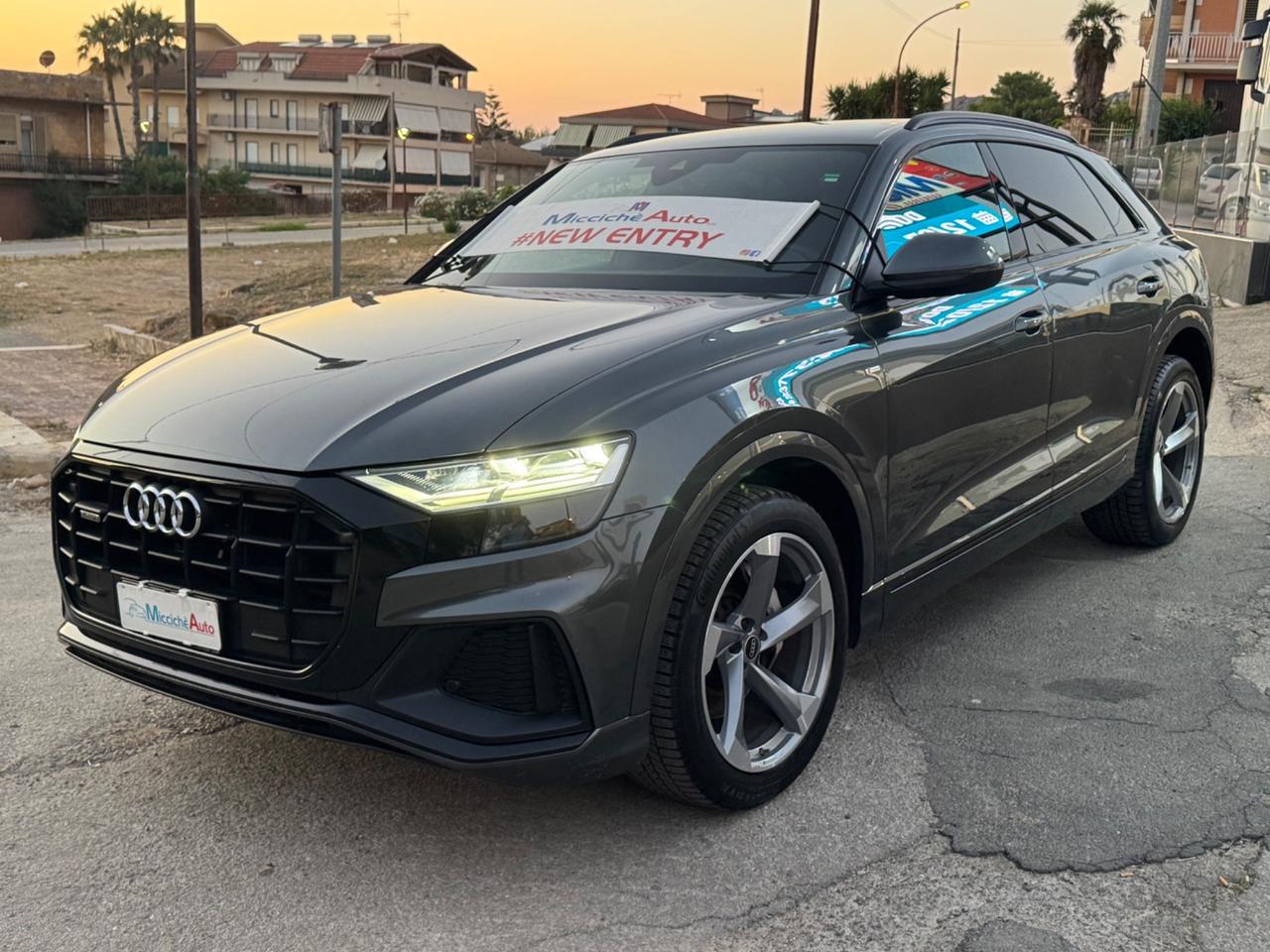 AUDI Q8 45 TDI 231 CV S-LINE FULL IVA