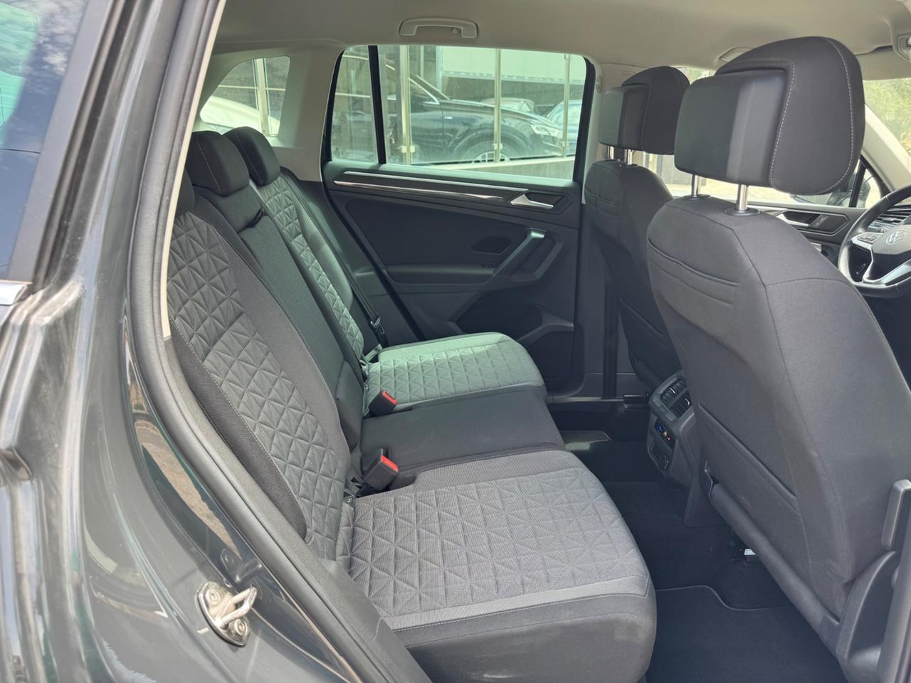 VOLKSWAGEN TIGUAN 2.0 TDI LIFE MANUALE FULL IVA