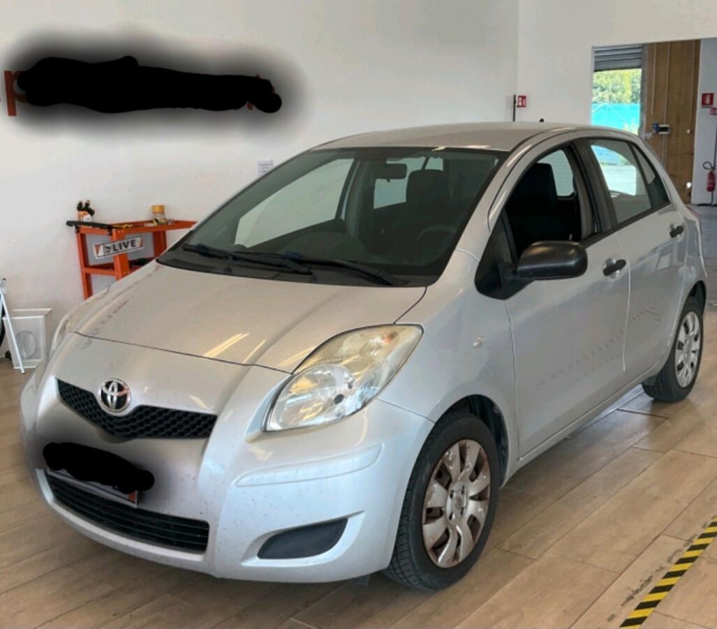 Toyota Yaris 1.4 D-4D DPF 5 porte 2011