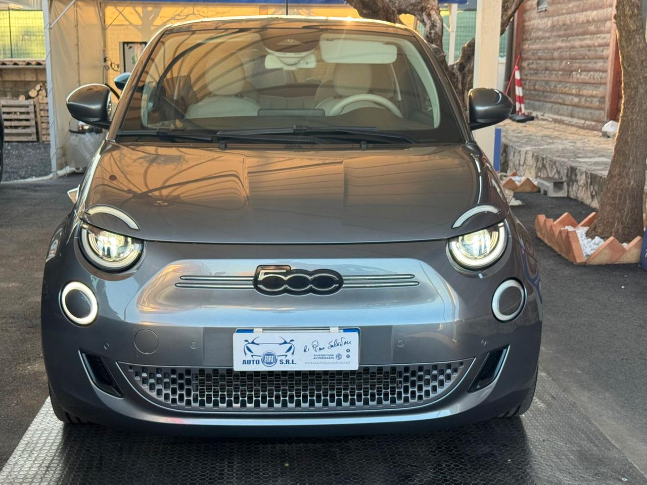 Fiat 500 500e Berlina 42 kWh La Prima