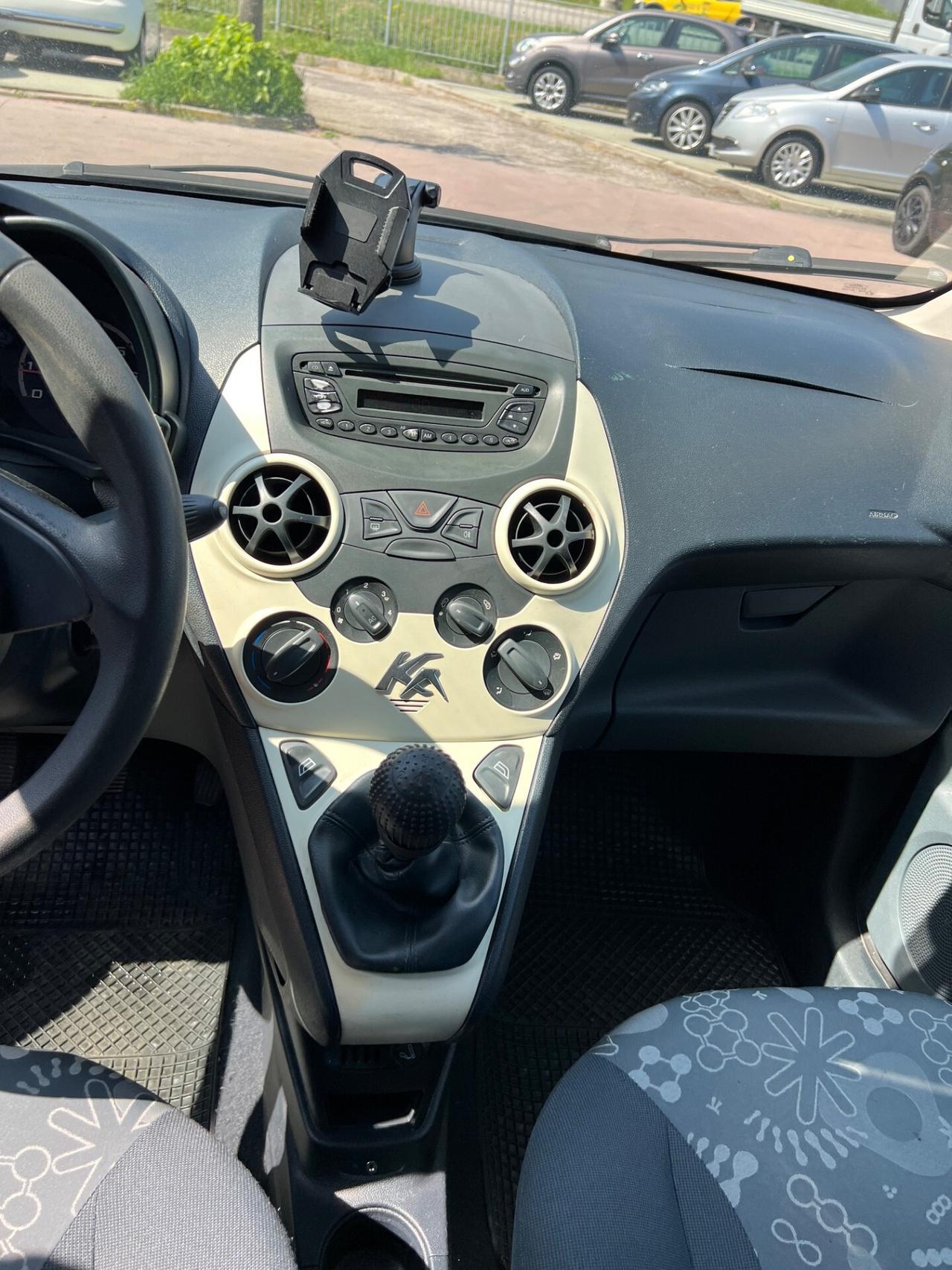 Ford Ka 1.2 8V 69CV Titanium