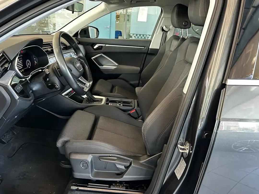 Audi Q3 40 TFSI quattro S tronic S line edition