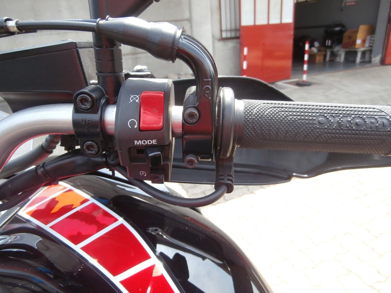 Yamaha XT 1200 Z Super Ténéré Worldcrosser del 2012 compreso trapasso-tagliando-garanzia