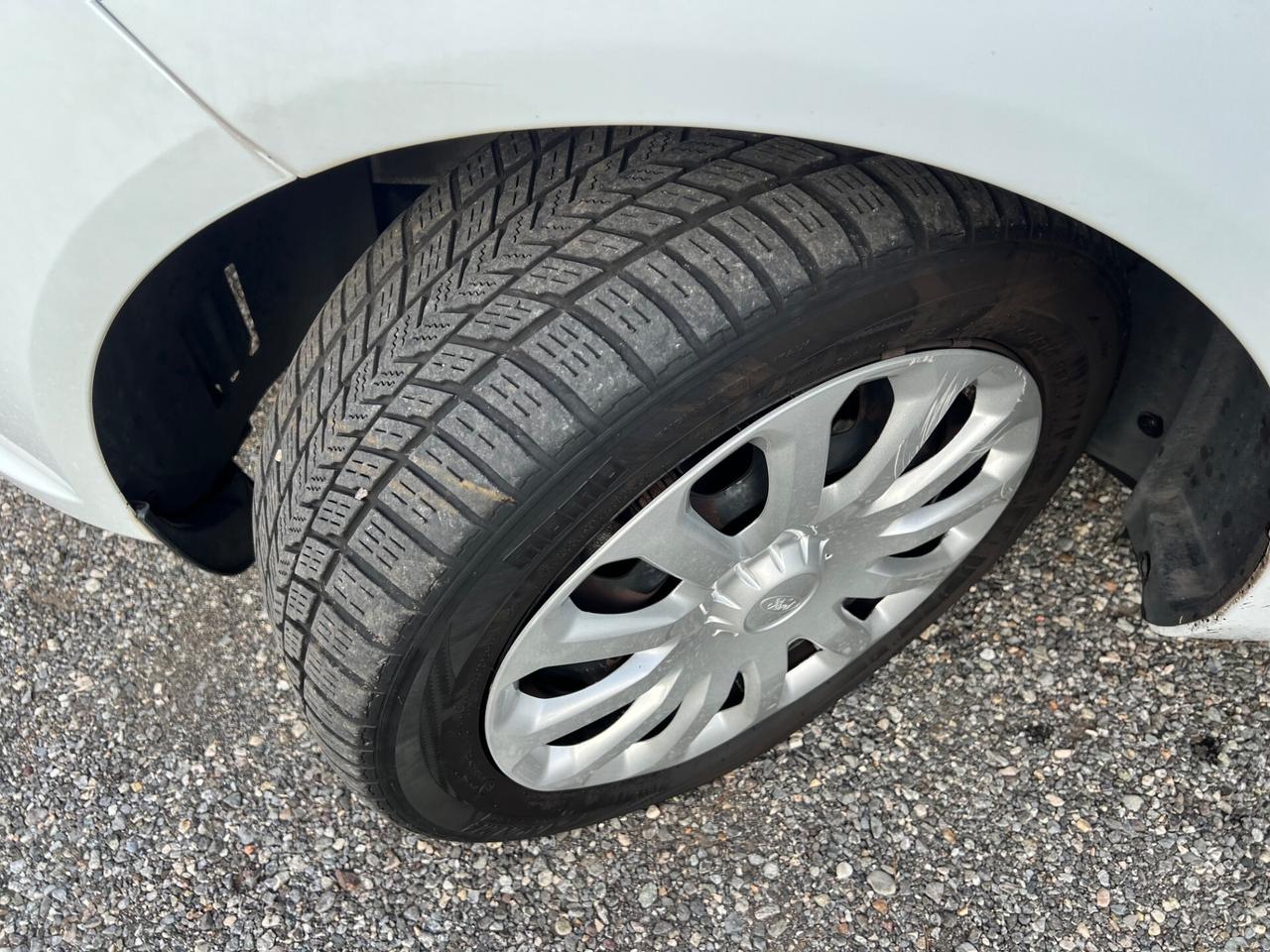 Ford Fiesta 1.4 5 porte Bz.- GPL Business*NEOPATENTATI